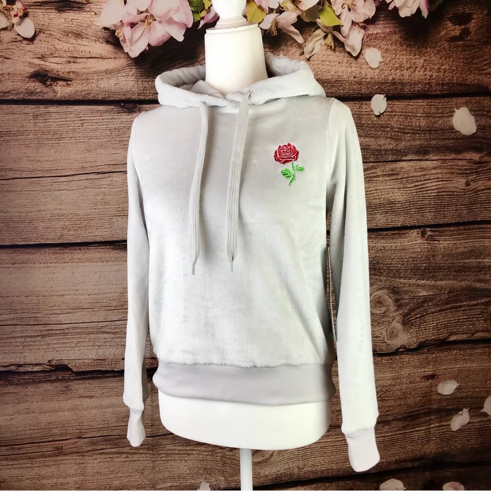 NWT Women's Super Soft Rose Embroidered Hooded Sweatshirt XS